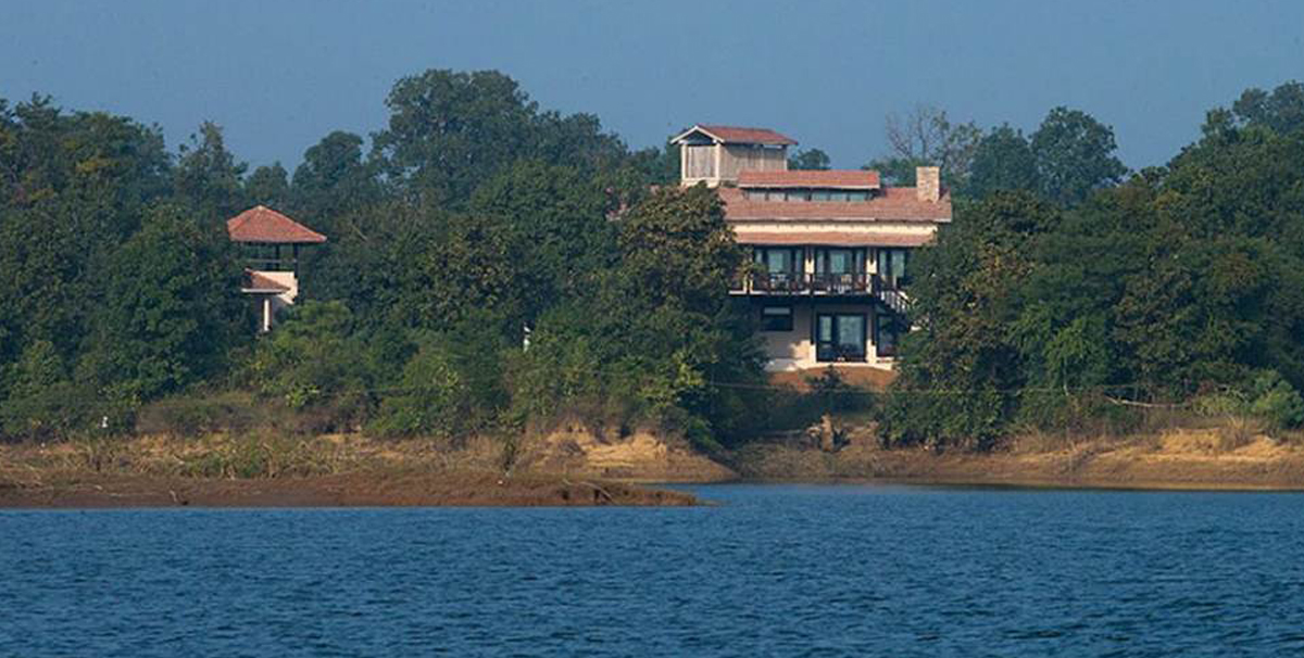 Denwa Backwater Escape Denwa Backwater Escape
